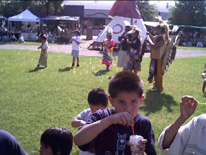 2004powwow016.jpg